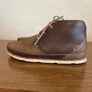 chaco thompson chukka